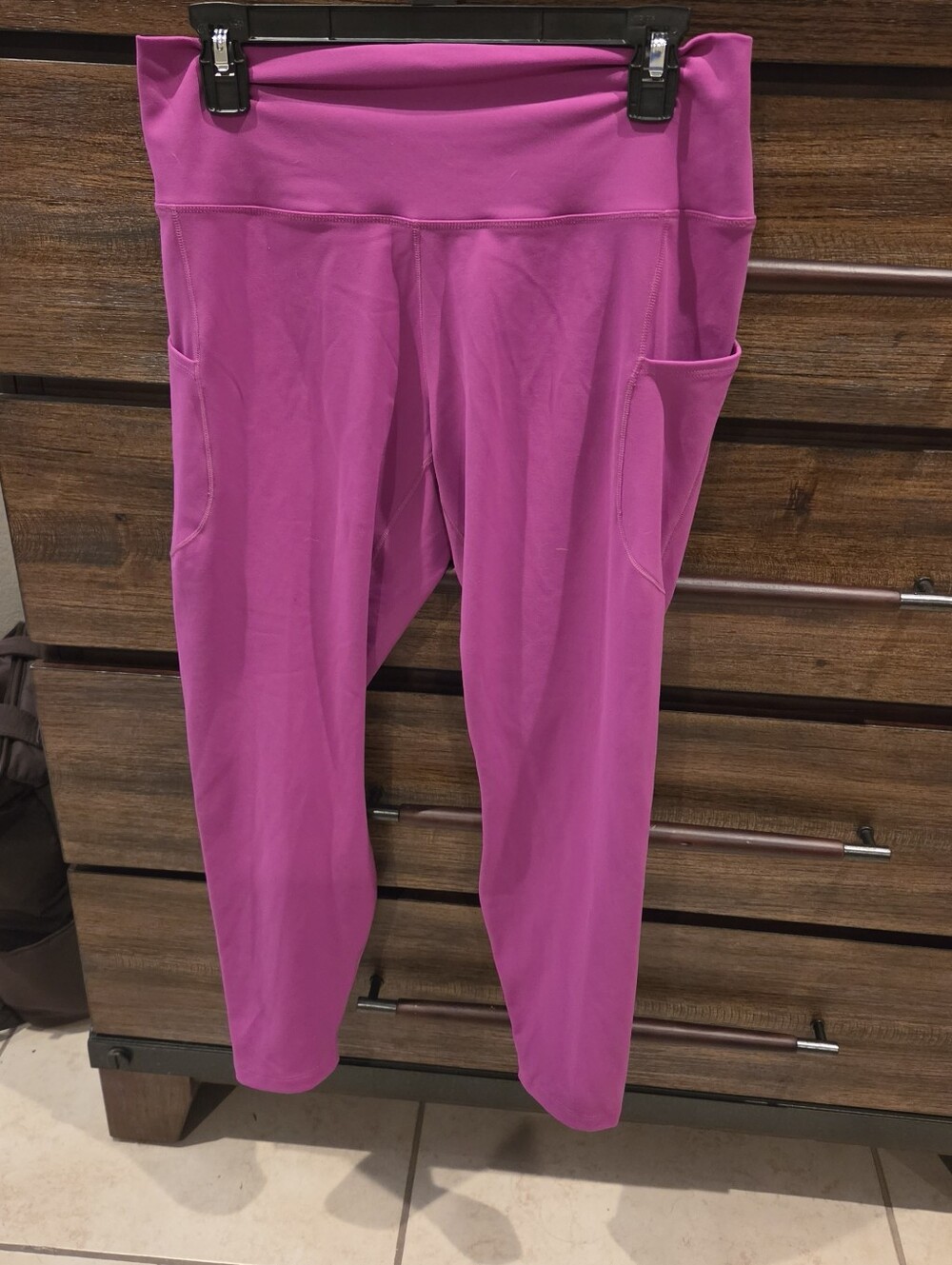 Nike Bright Pink Pocketed Workout Leggings Size XL